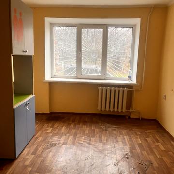 Героїв України вул. (Гагаріна), 12а