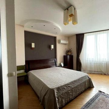 Оренда 1 кімнатної Ахматовой 50 Дарницький р-н