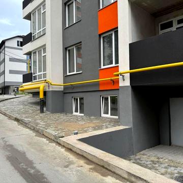 Камянецька вул., 100/2