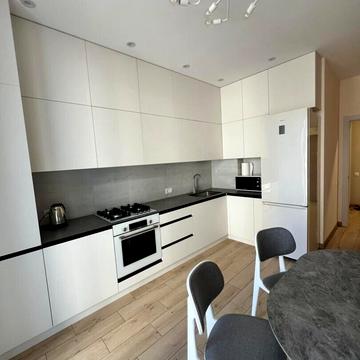 Іллі Мечникова вул., 16-З