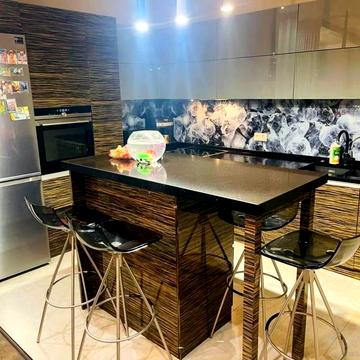 Успішна вул., 18