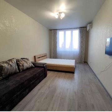 Здам 1 кв Ясинуватський метро Деміївська Либідська Голосіївський