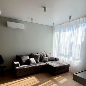 Всеволода Змієнка вул., 19