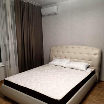 Петропавлівська вул., 40