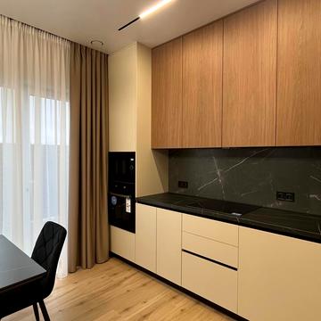 Полтавська вул.