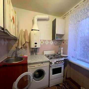 Торговиця вул., 6