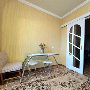 Продаж 3-х кімнатної квартири з Автономним опаленням (Піщаний масив)