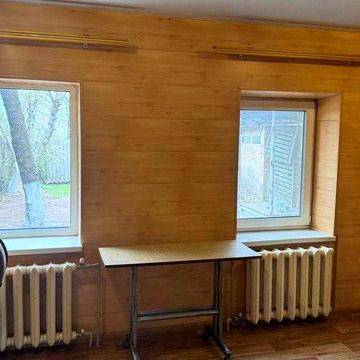 Будинок біля метро Житомірська