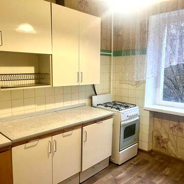 Оренда. 1-кімнатна м. Демеевская, ул. Феодосийская 4