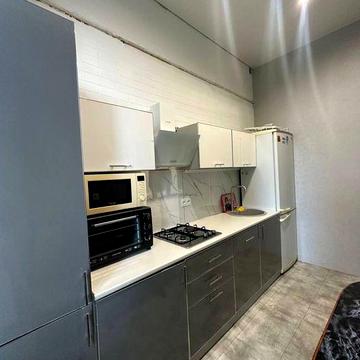 Средняя  3 х комн квартира с газоаой плитой