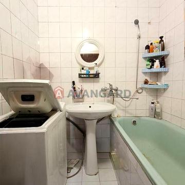 Продам 2 х. Квартиру на Парусе