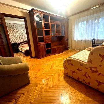 Лесі Українки бульв., 28