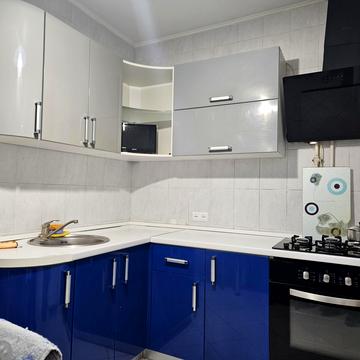 Чоколівський бульв., 12