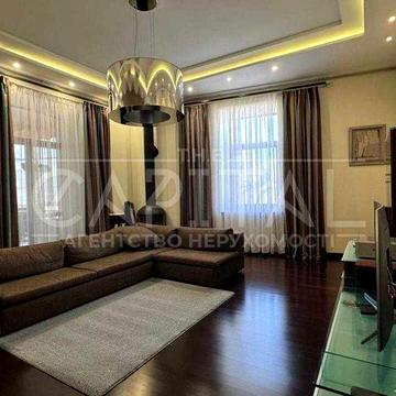 Киев, Голосіївський район, вул. Євгена Чикаленко, 19Б