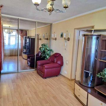 2кім. пл.Космонавтів, бул.Чоколівський 22