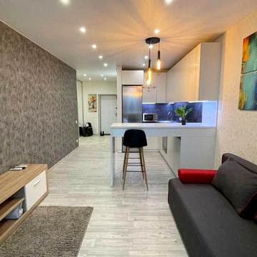 Набережна Перемоги вул., 42-с