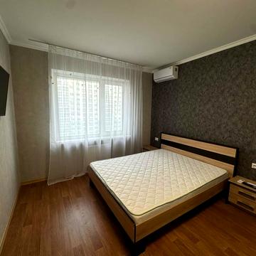 Бориса Гмирі вул., 17