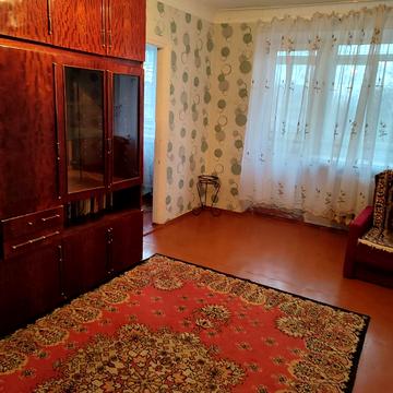 Камянецька вул., 106