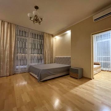 Андрія Верхогляда вул. (Михайла Драгомирова), 5