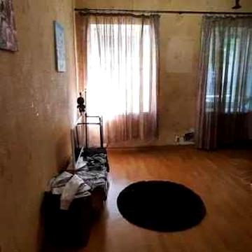 2 комн -33 метра. Центр. Комнаты раздельные. ул.Запорожская