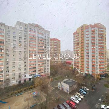 Урлівська вул., 4