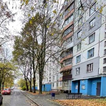 Нескорених вул., 70