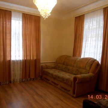 Нова  Боярка -  центр-  гарна  1/2  будинку+  паркоака