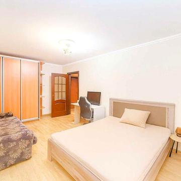 Оренда 1 кімнатної квартири Героїв Дніпра 5 хвилин метро