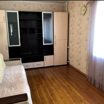 Інститутська вул., 17