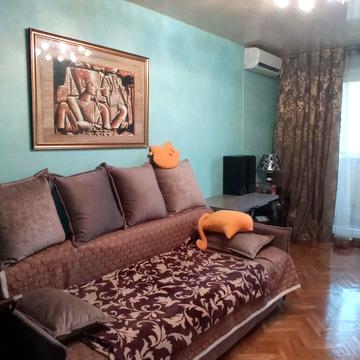 Академіка Павлова вул., 160г