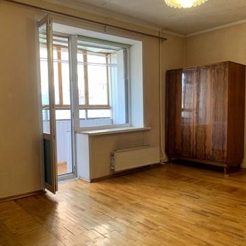 Золотоустівська вул., 4