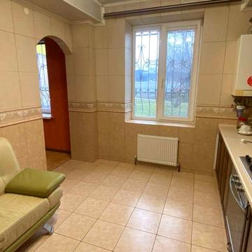 Здам простору 1-кімнатну квартиру на тривалий термін