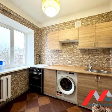 Джона Маккейна вул. (Івана Кудрі), 38-Б