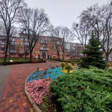 Миру вул., 20