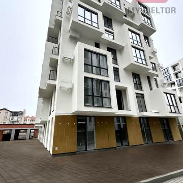 Миколи Бобяка вул., 18