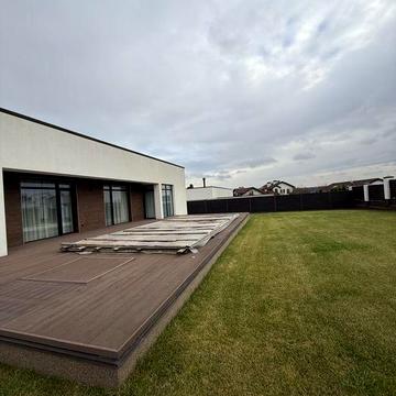 Шикарний будинок з басейном в Стоянці!15 соток землі,авторський ремонт