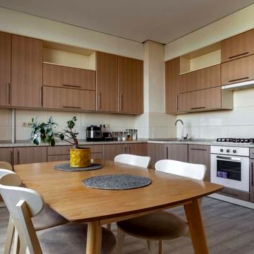 Гіпсова вул., 16