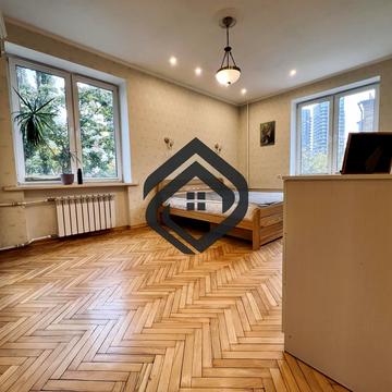 Академіка Філатова вул., 10а