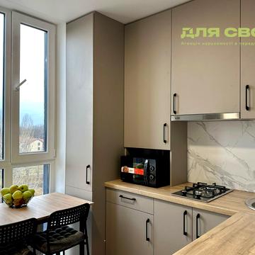 Нова Виноградна вул., 20