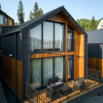 ЗДАНИЙ котедж в самому серці Карпат (Bukovel)