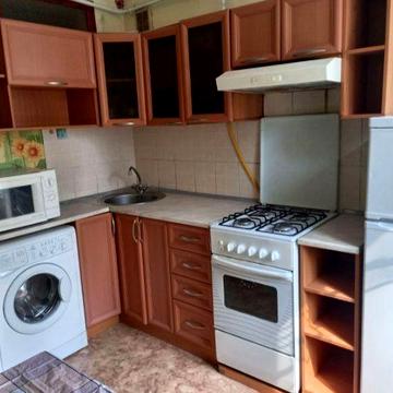 Здам 2х кімнатну квартиру в центрі Запоріжжя.