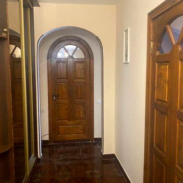 Сдам долгосрочно 4 комнатную квартиру на Черемушках