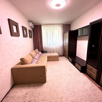 Без комісії! Однокімнатна квартира 41 кв.м. Вул. Боголюбова,4