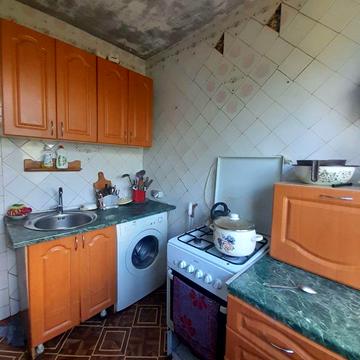 Познанська вул., 11Б