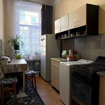 Продаж 1 кімнатної квартири вул. Долинського ( бічна Замарстинівської)
