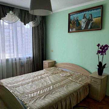 Продаж 4 км квартири по вул Пасічна