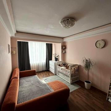 Бориса Грінченка вул., 2а