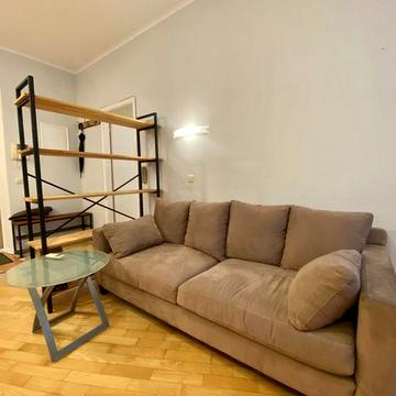 Оренда 2-кімнатної квартири у самому центрі Києва. Заньковецької 10