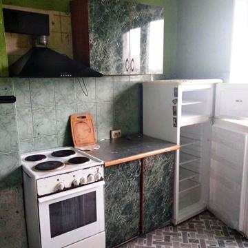 Князя Володимира Великого просп., 70