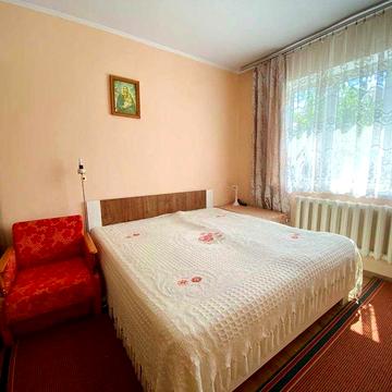 Оренда двокімнатної квартири в малоповерховому будинку